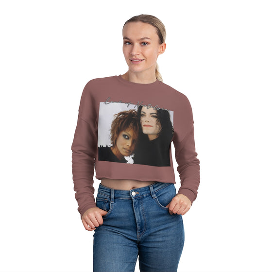 Land of Nostalgia Janet & Michael Vintage Scream Women's Cropped Sweatshirt